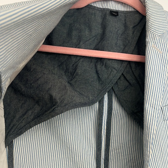 J. Crew boys Ludlow light blue and white seersucker suit - Picture 6 of 14